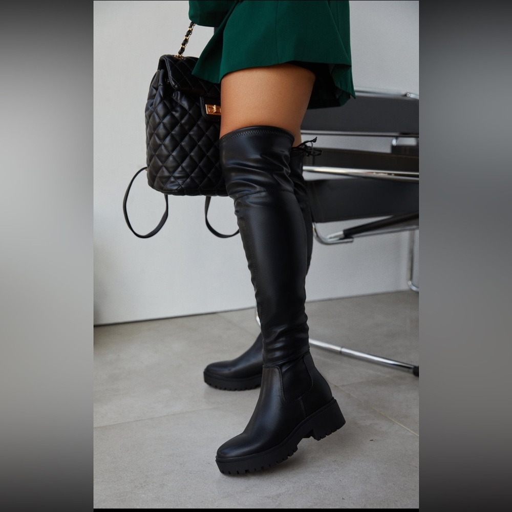 Katina black boots Miss Lola